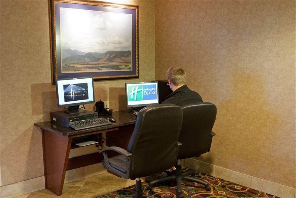 Holiday Inn Express Hotel & Suites Richland Zakenleven foto