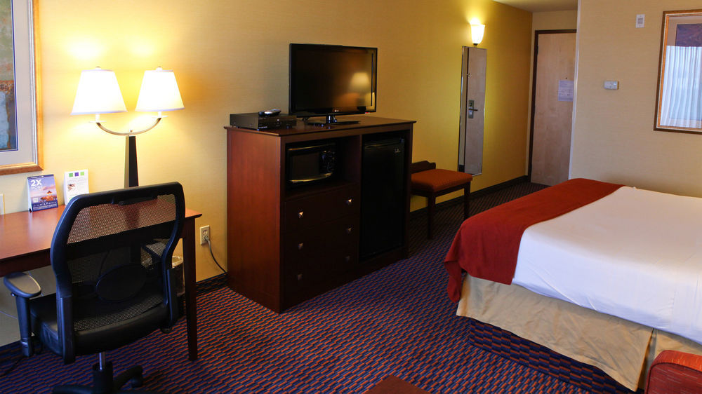 Holiday Inn Express Hotel & Suites Richland Buitenkant foto